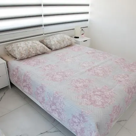 Apartman Art Life *
