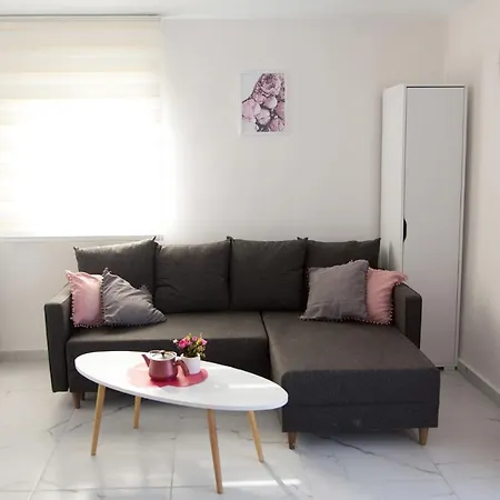 Art Life * ألانيا